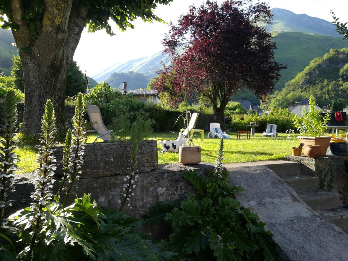 Bed and Breakfast La Maison de Jeanne à Osse-en-Aspe Extérieur photo